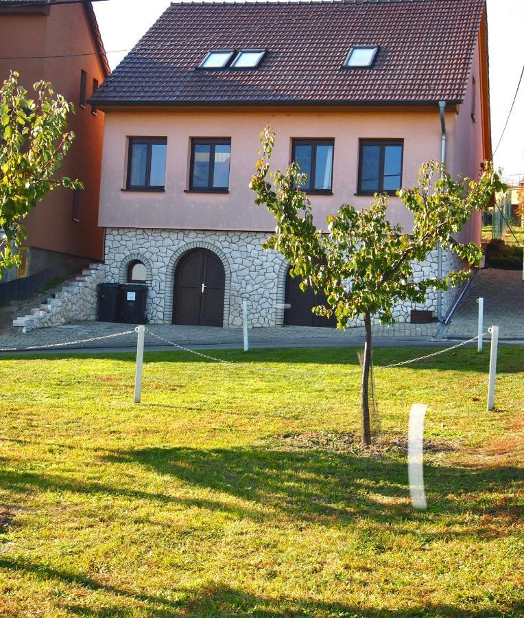 Apartman Nesyt Sedlec  Luaran gambar